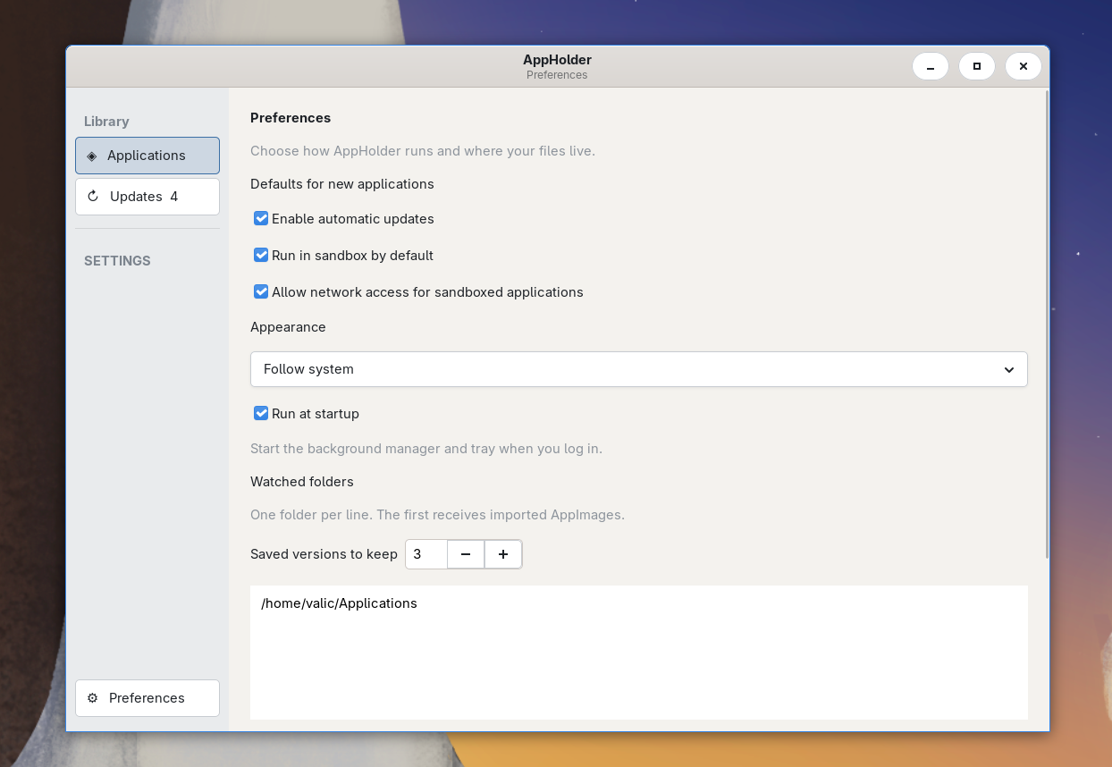 AppHolder preferences with defaults for new apps, appearance, startup, watched folders, and version retention